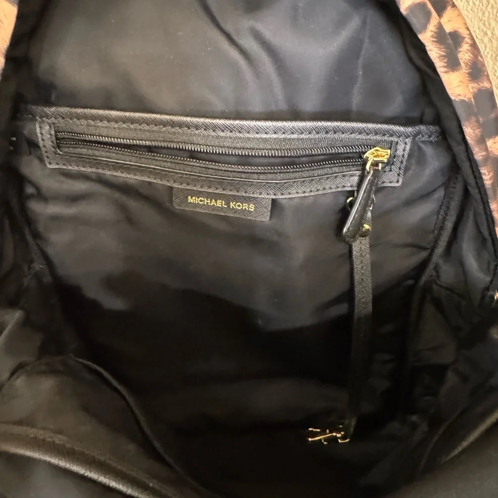 Michael Kors Kelsey Leopard Nylon Travel Set: Large Backpack & Tote Bag - Picture 15 of 16